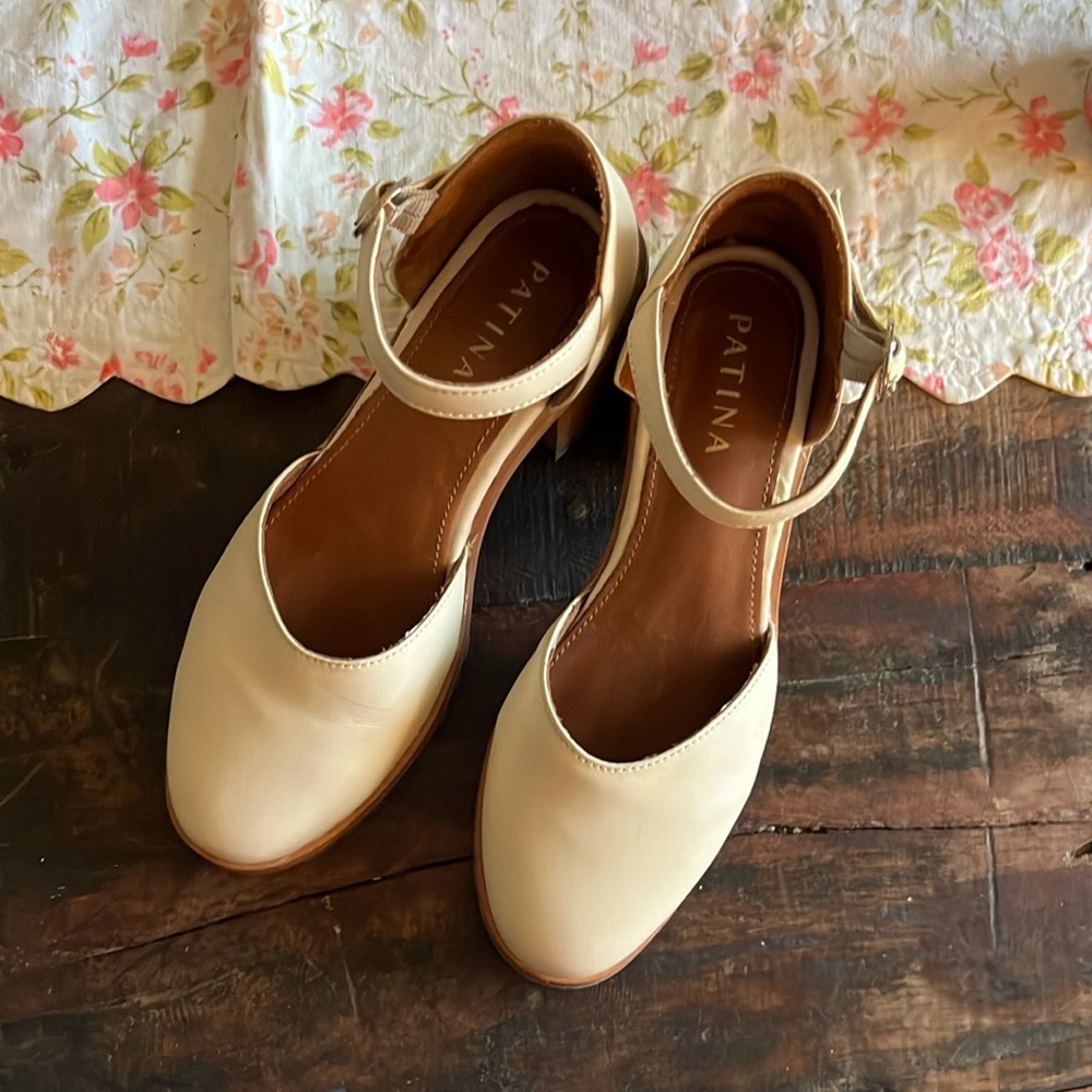 Portland Leather Cream Heels Elegant Design